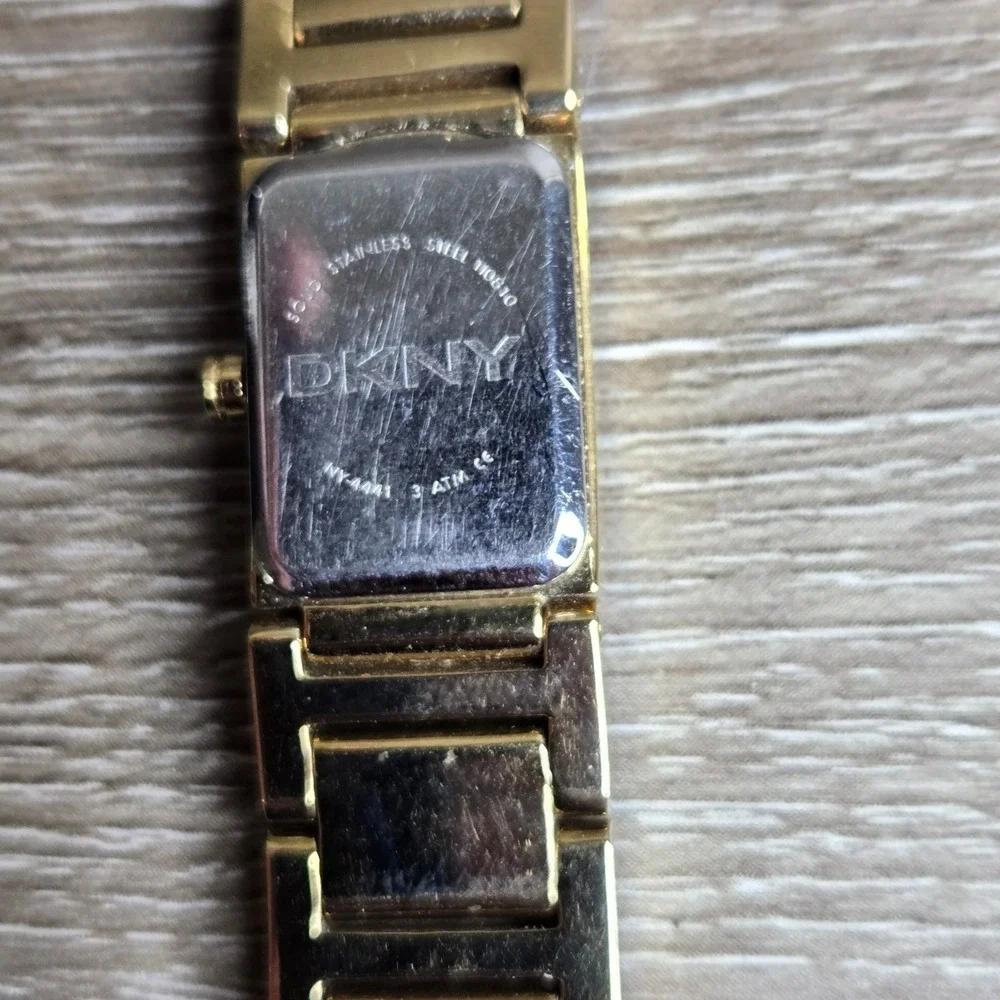 DKNY Gold Tone Stainless Steel Glitz Rectangular Women's Dress Watch NY4441 Sz6